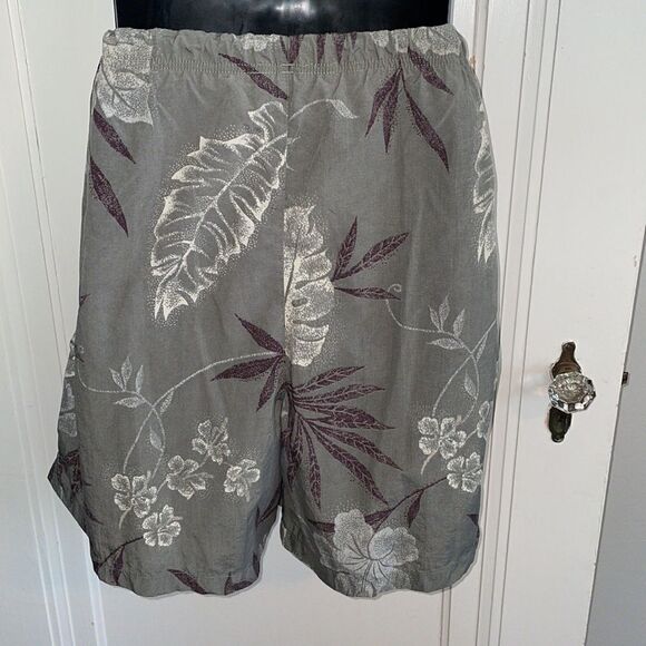 Nautica army green, cream & maroon floral & leaf print nylon swim trunks - Picture 4 of 7